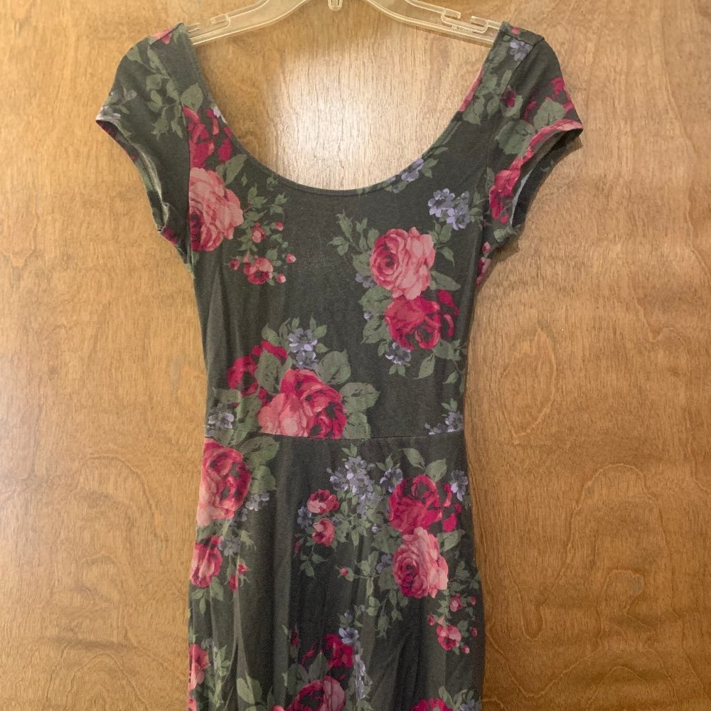 American Eagle Outfitters Women's Soft Floral Criss-Cross Back Dress Size Small - Picture 4 of 6
